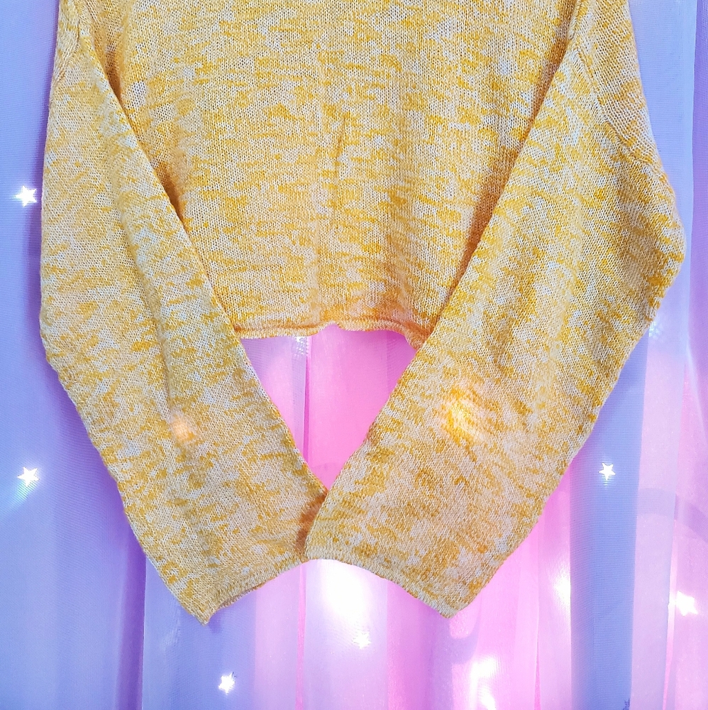 sweater - Picture 2 of 3